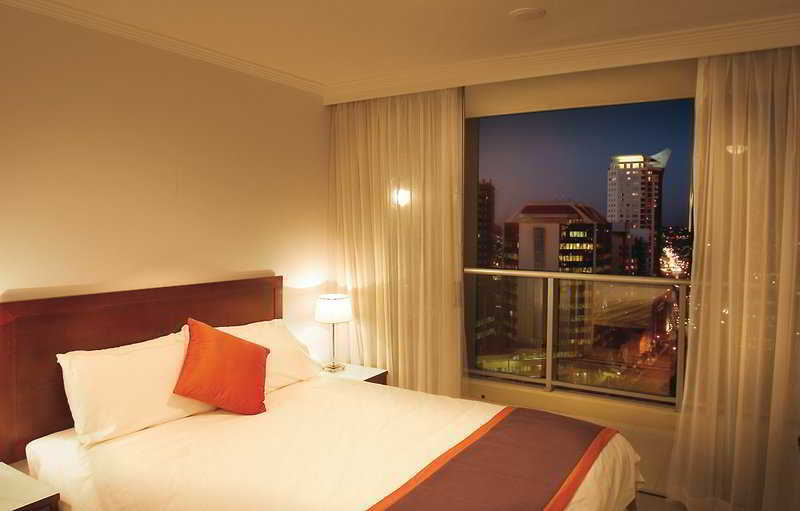 Oaks Brisbane Lexicon Suites 객실 사진